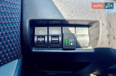 Хэтчбек Mazda 3 2006 в Черновцах