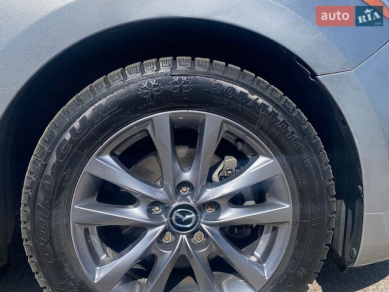 Хетчбек Mazda 3 2016 в Житомирі