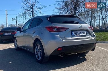 Хетчбек Mazda 3 2016 в Житомирі
