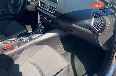 Хетчбек Mazda 3 2016 в Житомирі