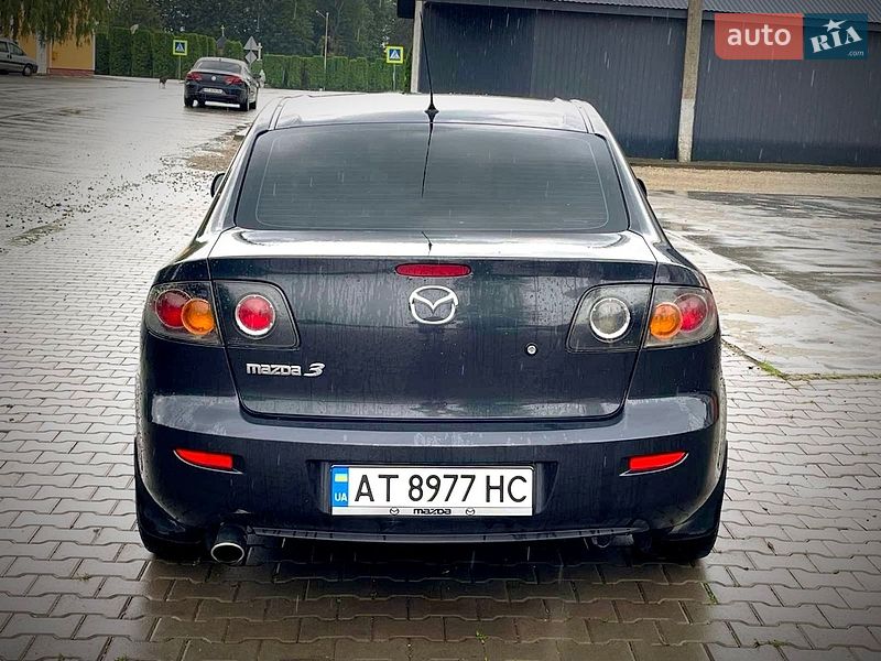 Седан Mazda 3 2005 в Ивано-Франковске