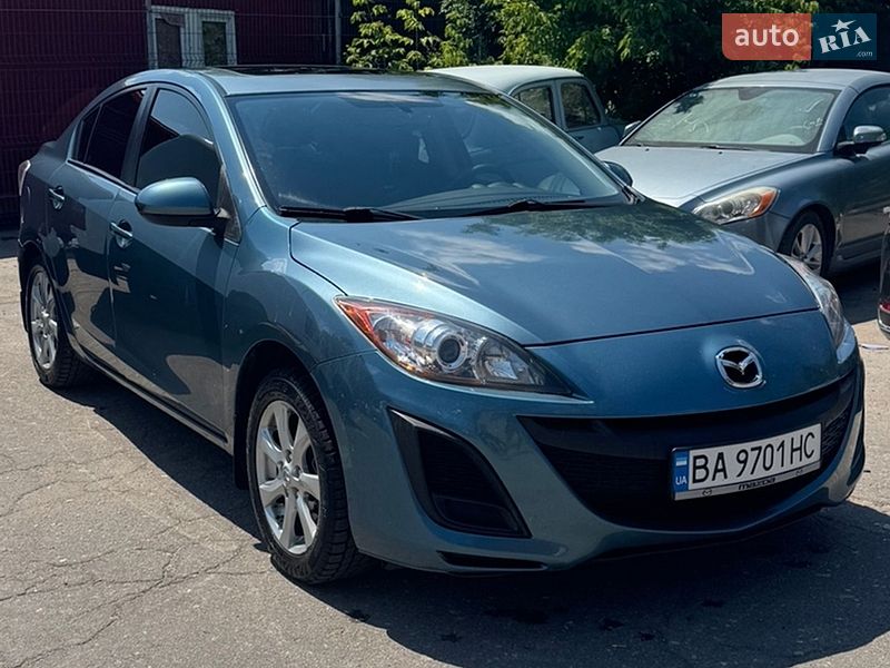 Седан Mazda 3 2010 в Кропивницком