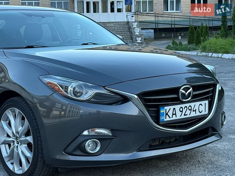 Седан Mazda 3 2014 в Тараще