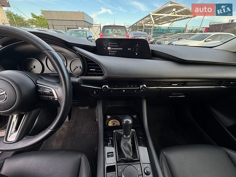 Седан Mazda 3 2024 в Томаковке