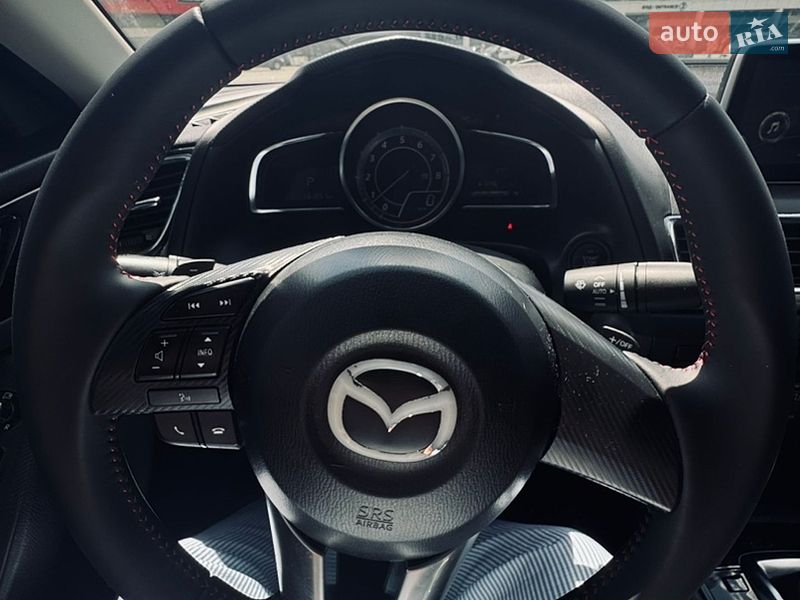 Седан Mazda 3 2015 в Києві
