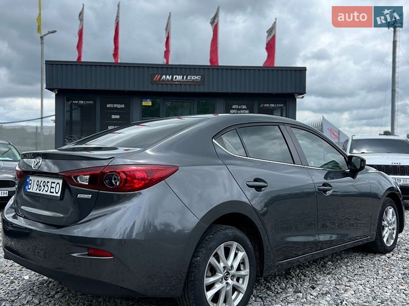 Седан Mazda 3 2013 в Полтаве