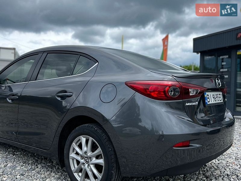 Седан Mazda 3 2013 в Полтаве