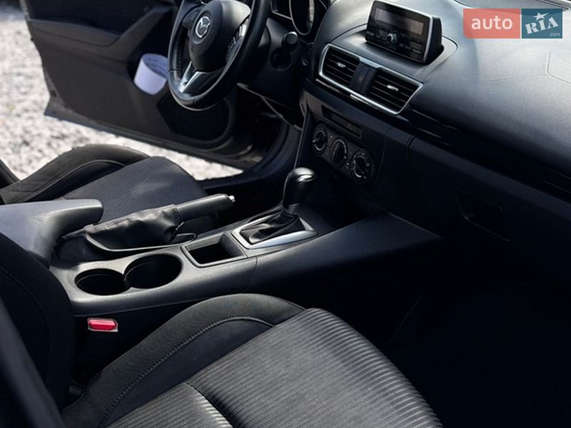 Седан Mazda 3 2013 в Полтаве