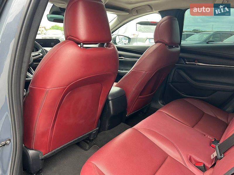 Седан Mazda 3 2022 в Львове