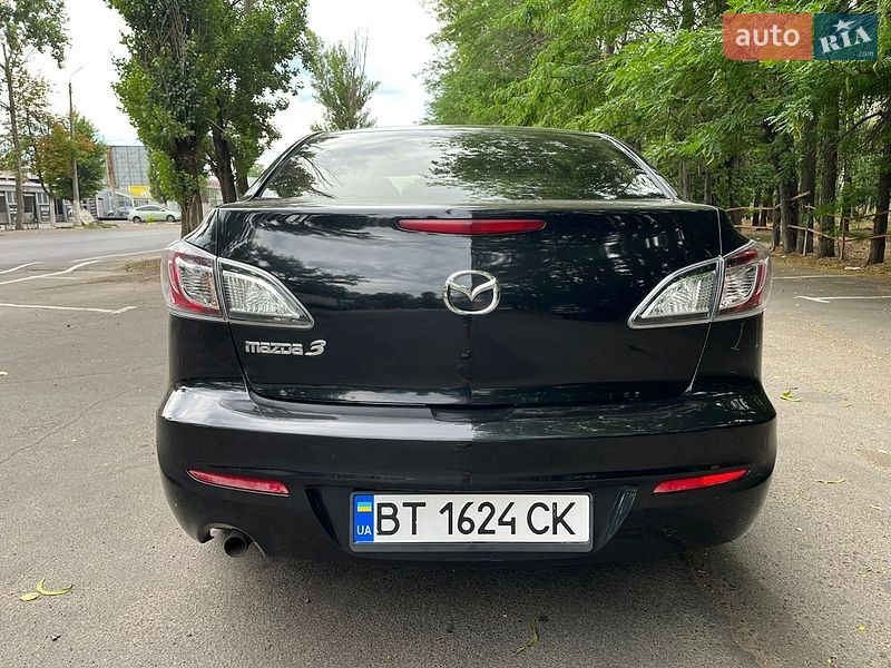 Седан Mazda 3 2013 в Одесі