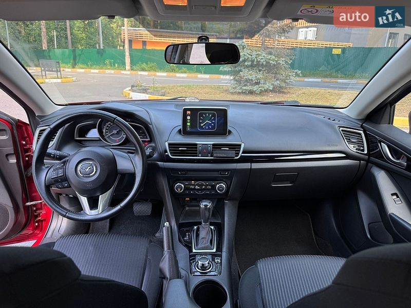 Седан Mazda 3 2015 в Ирпене