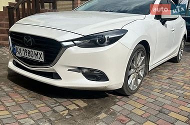 Седан Mazda 3 2017 в Харькове