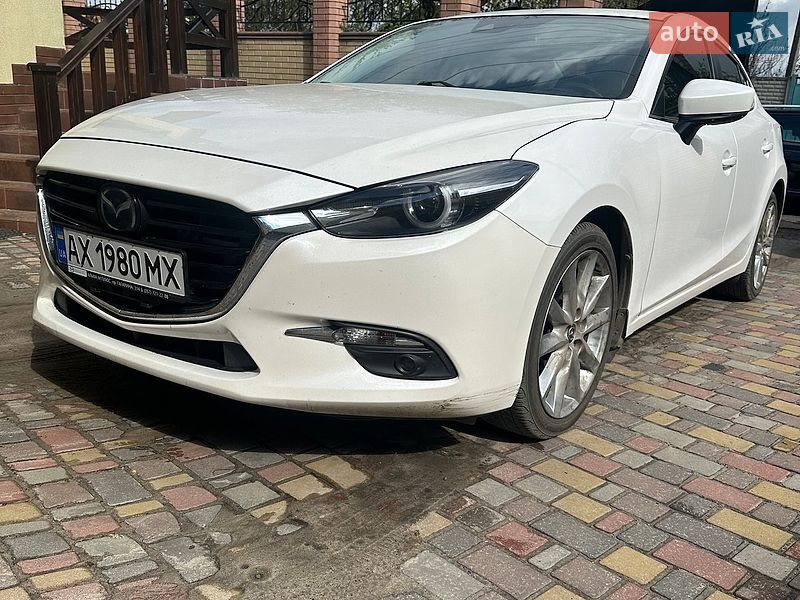 Седан Mazda 3 2017 в Харькове