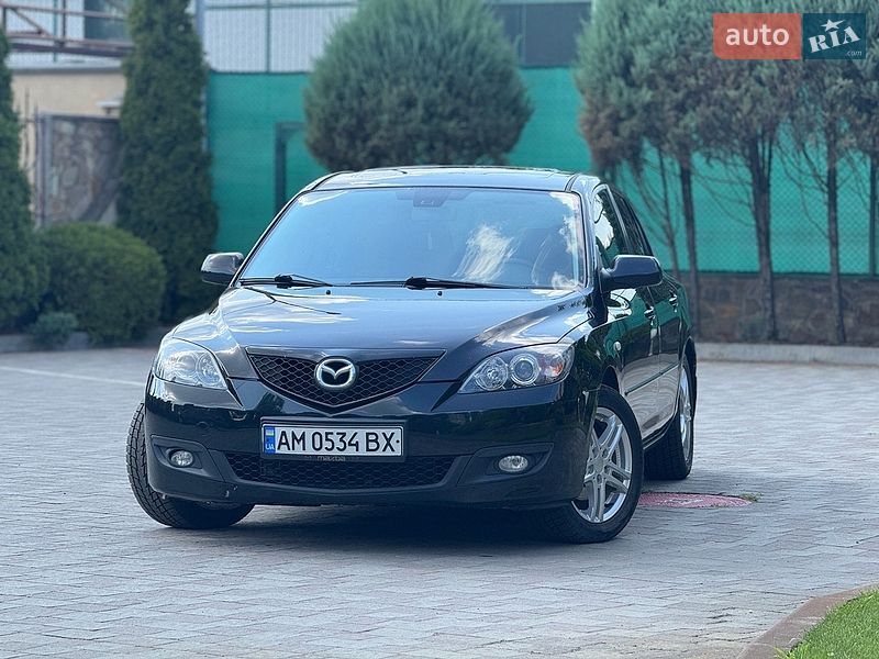 Хетчбек Mazda 3 2008 в Сарнах