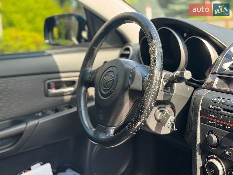 Хетчбек Mazda 3 2008 в Сарнах