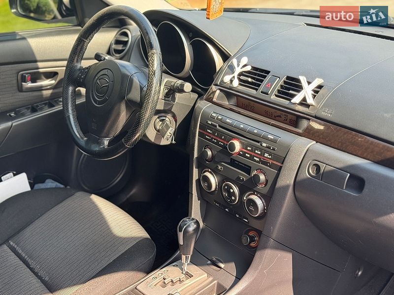 Хетчбек Mazda 3 2008 в Сарнах