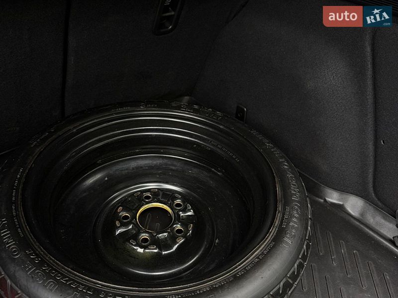 Хетчбек Mazda 3 2014 в Радивиліві фото 30 Хетчбек Mazda 3 2014 в Радивиліві