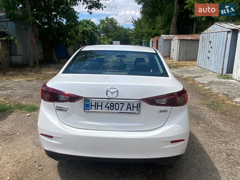Седан Mazda 3 2017 в Одесі