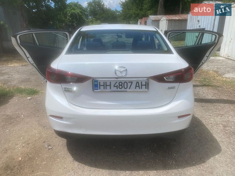 Седан Mazda 3 2017 в Одесі