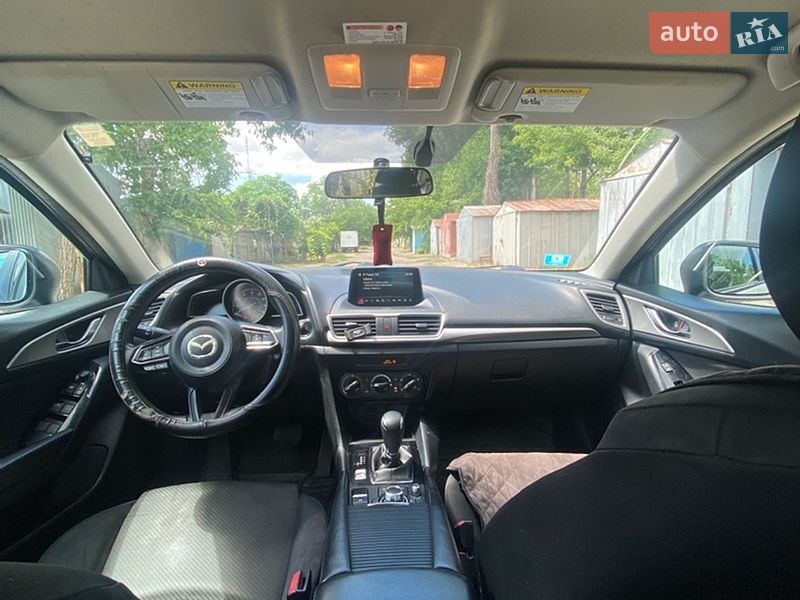 Седан Mazda 3 2017 в Одесі