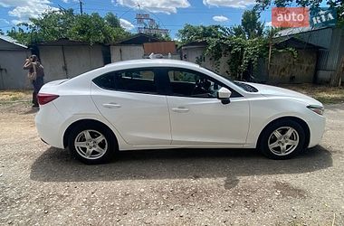 Седан Mazda 3 2017 в Одесі