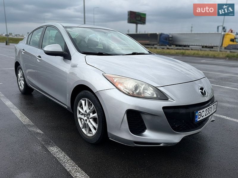 Седан Mazda 3 2013 в Львове