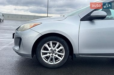 Седан Mazda 3 2013 в Львове