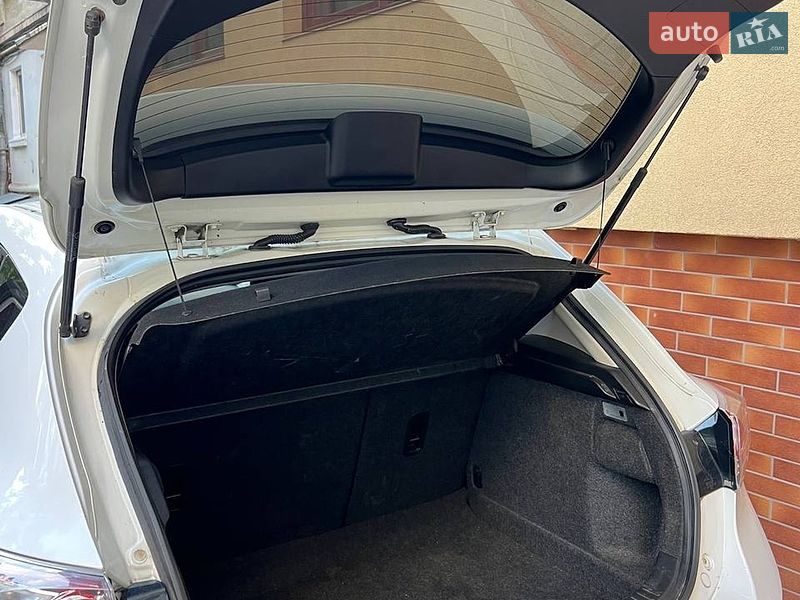 Хэтчбек Mazda 3 2011 в Тернополе