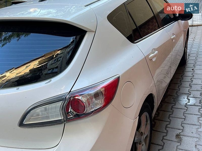 Хэтчбек Mazda 3 2011 в Тернополе