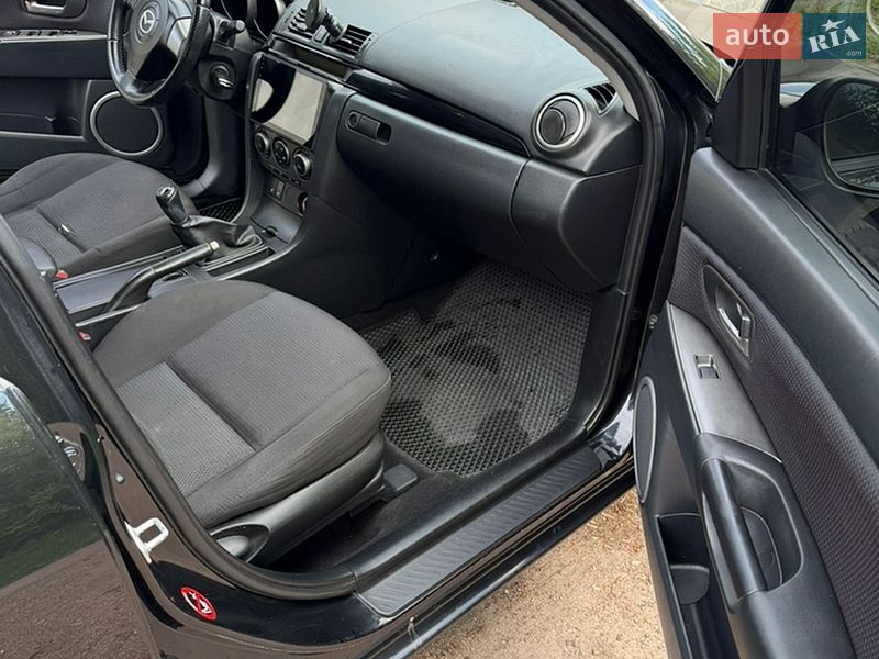 Седан Mazda 3 2007 в Житомире