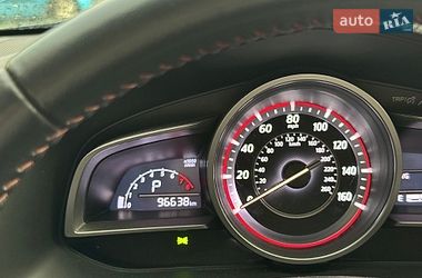 Седан Mazda 3 2015 в Днепре