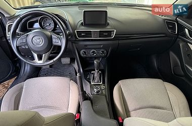 Седан Mazda 3 2015 в Днепре
