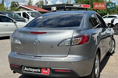 Седан Mazda 3 2011 в Виннице