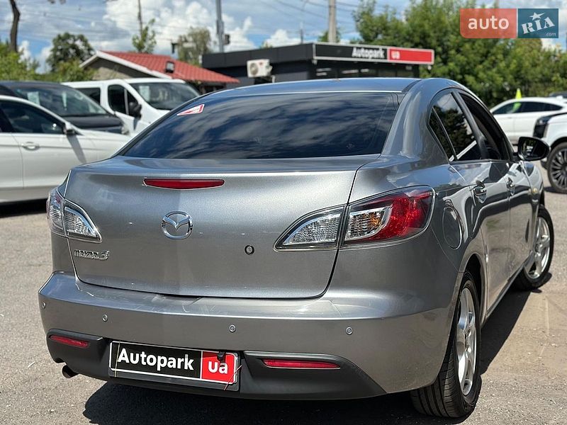 Седан Mazda 3 2011 в Виннице