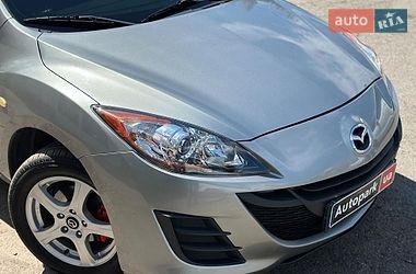 Седан Mazda 3 2011 в Виннице