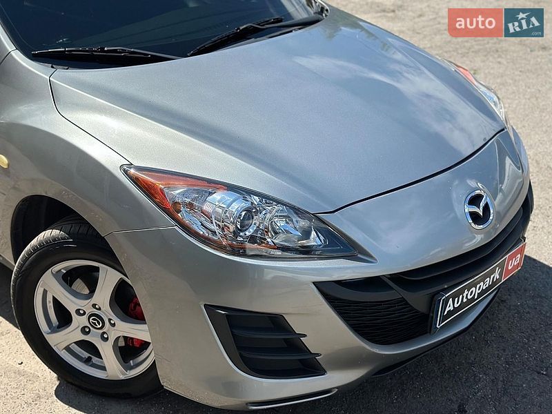Седан Mazda 3 2011 в Виннице
