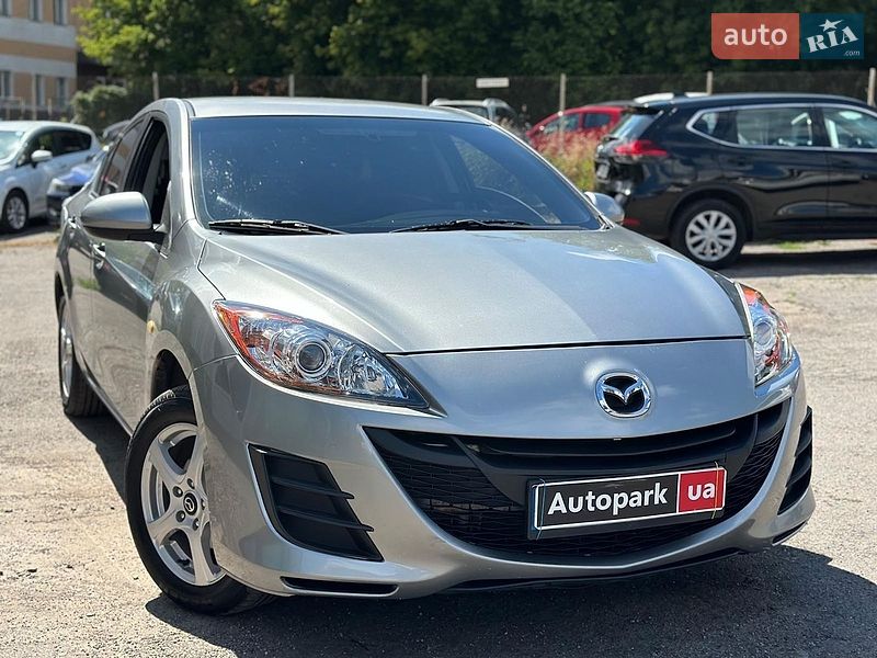 Седан Mazda 3 2011 в Виннице