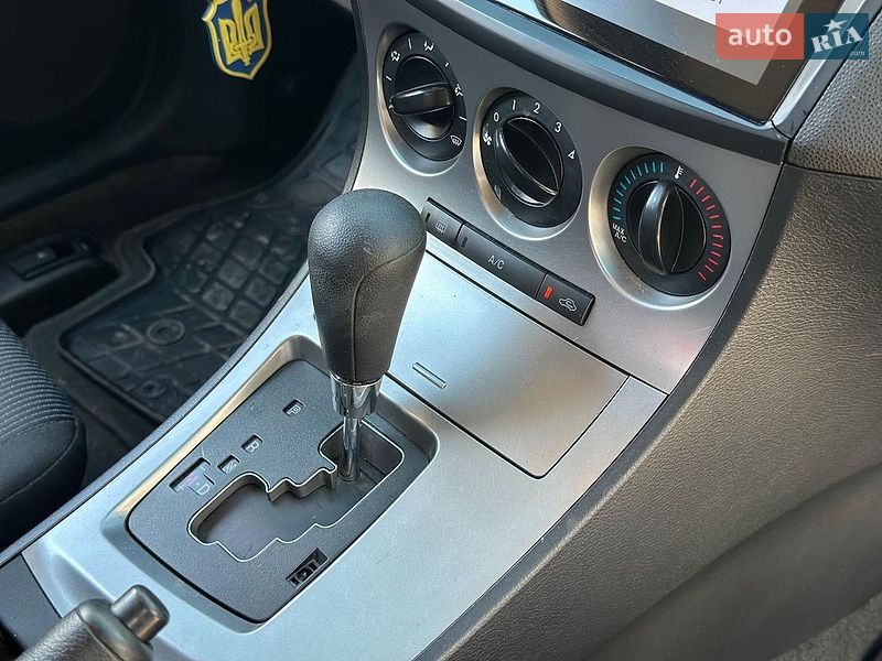 Седан Mazda 3 2011 в Виннице