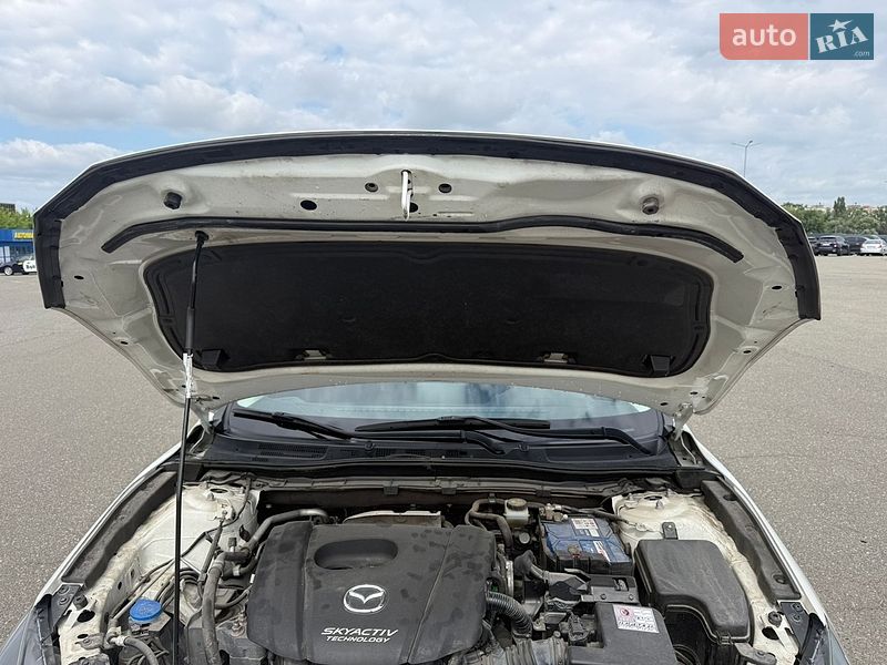 Седан Mazda 3 2018 в Києві