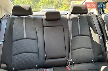 Седан Mazda 3 2017 в Дніпрі