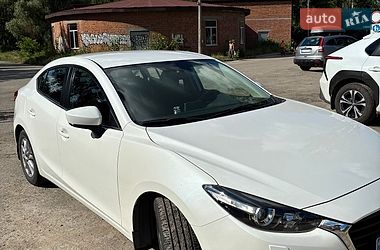 Седан Mazda 3 2017 в Днепре