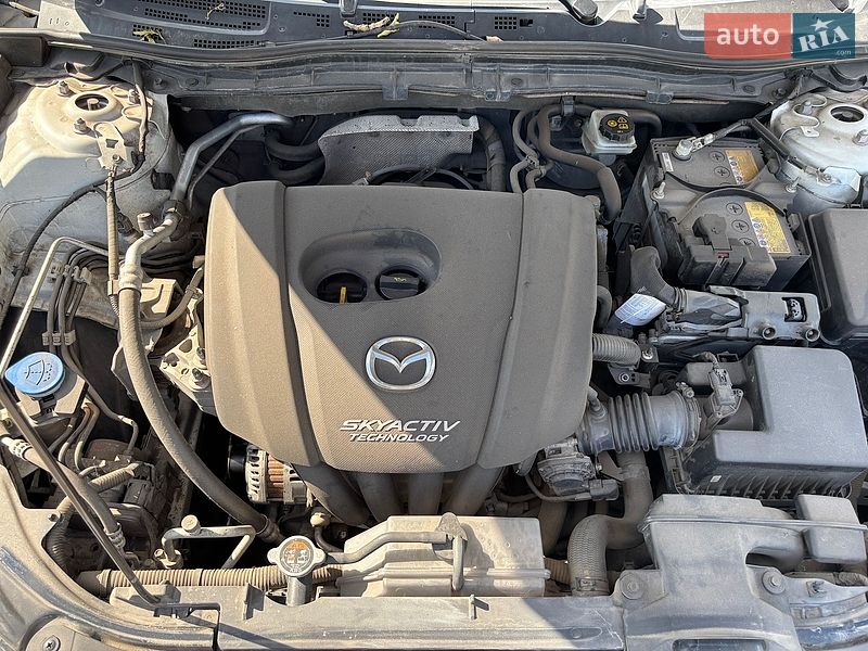Седан Mazda 3 2017 в Днепре