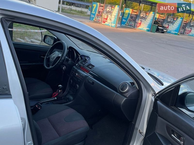 Хетчбек Mazda 3 2006 в Кременчуці