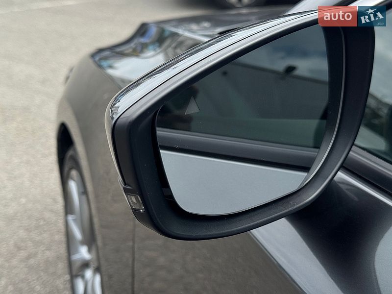 Седан Mazda 3 2023 в Киеве