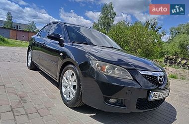 Седан Mazda 3 2007 в Тростянце