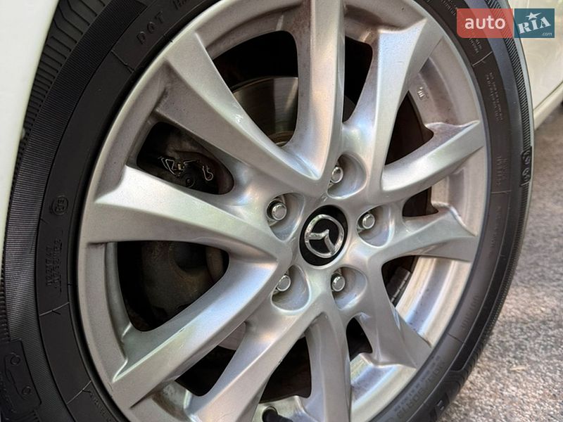 Хэтчбек Mazda 3 2016 в Львове