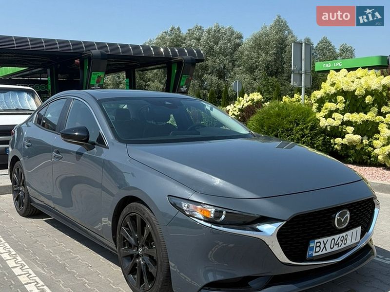 Mazda 3, фото з оголошення