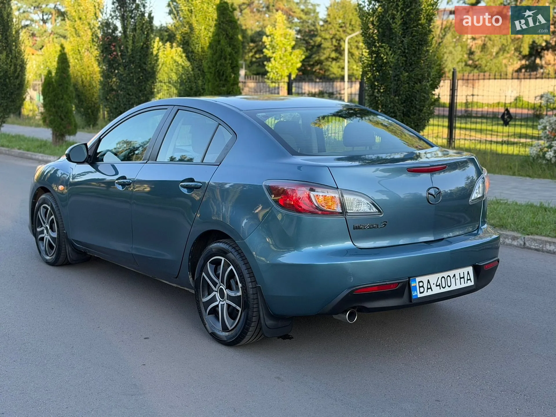 2010 Mazda 3 - мініатюра 15