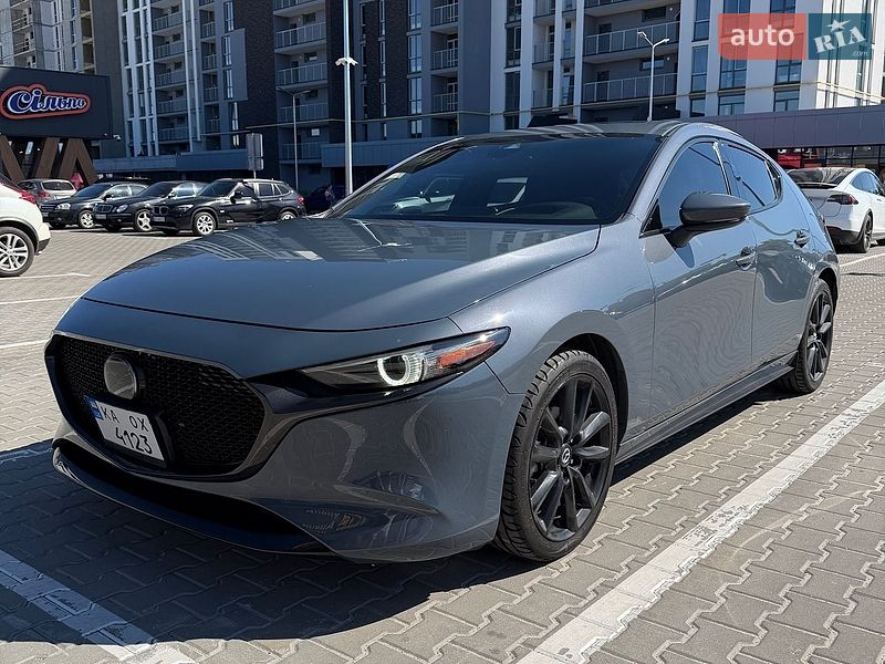 Хэтчбек Mazda 3 2021 в Киеве