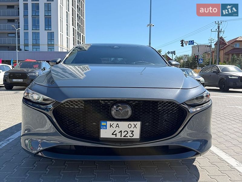 Хэтчбек Mazda 3 2021 в Киеве